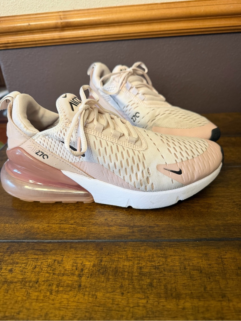 Nike Air Max 270 Running Shoes – Women’s Size 7.5 - Picture 2 of 9